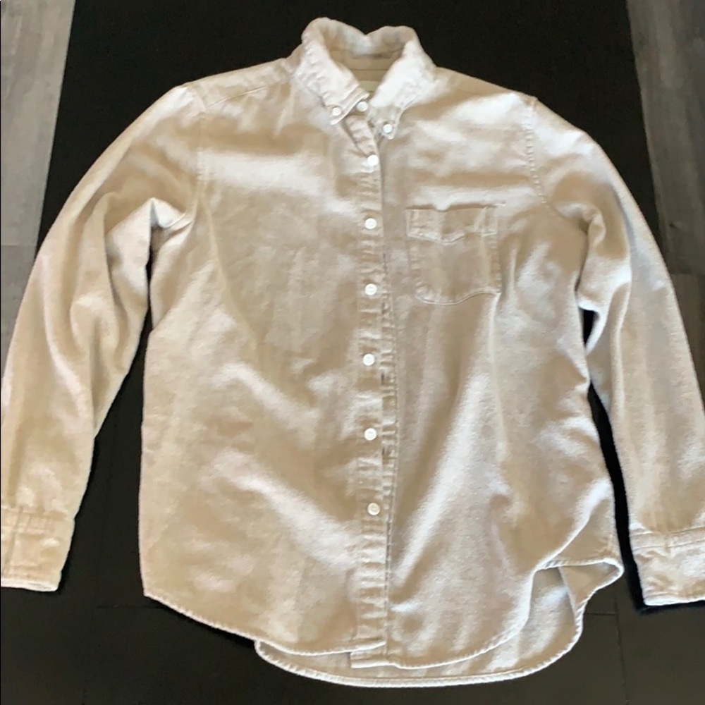 American Eagle Button Up